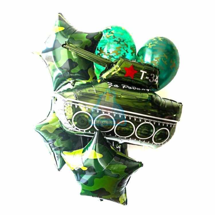 Композиция из камуфляжных шаров с танком с звездами для мужчины на 23 февраля