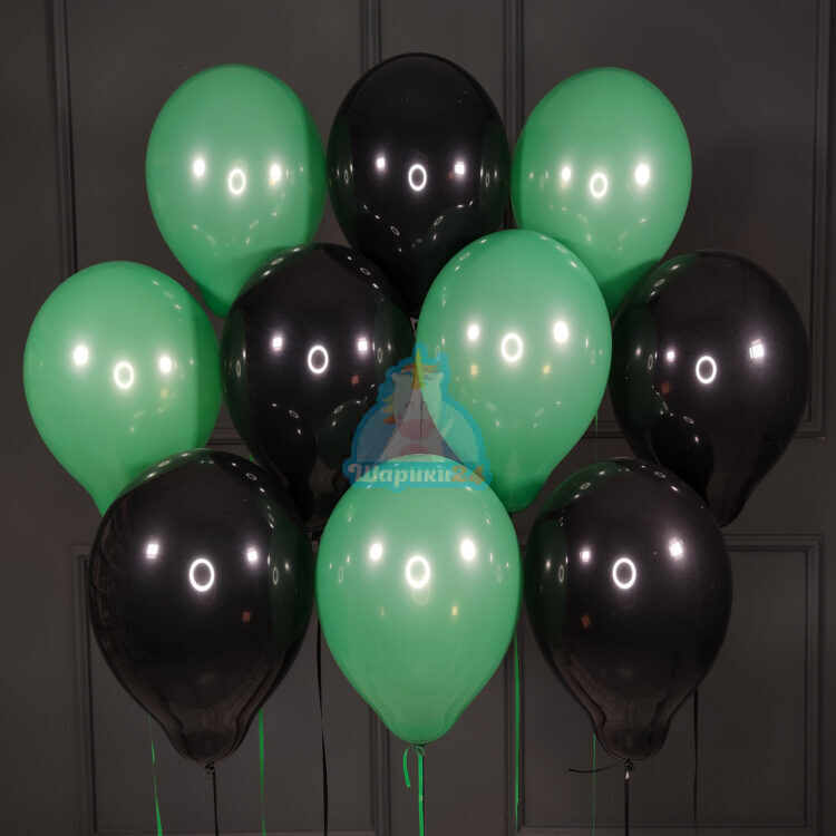 Черные и зеленые шары на 23 февраля