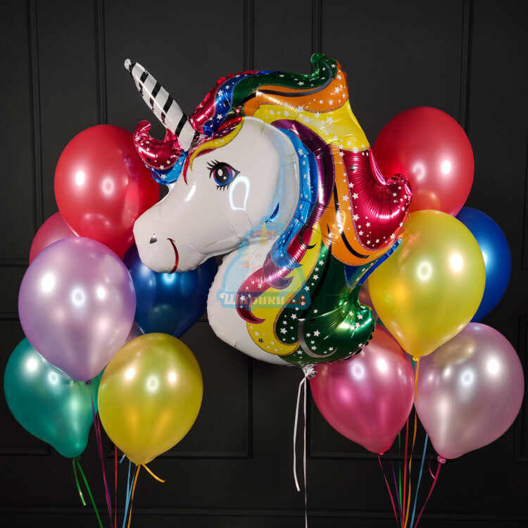 Композиция гелиевых шаров металлик с головой единорога на день рождения ребенка