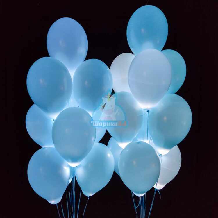 Нежно голубые шарики с белыми светодиодами