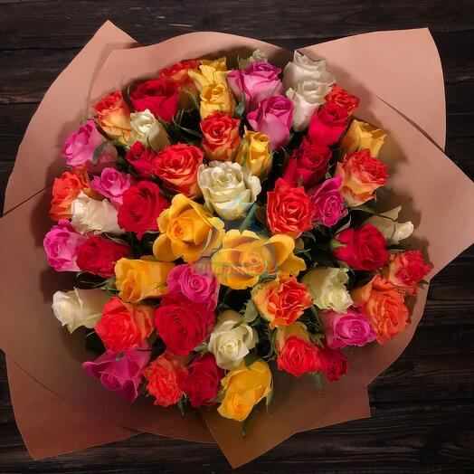 Букет из 51 разноцветной розы